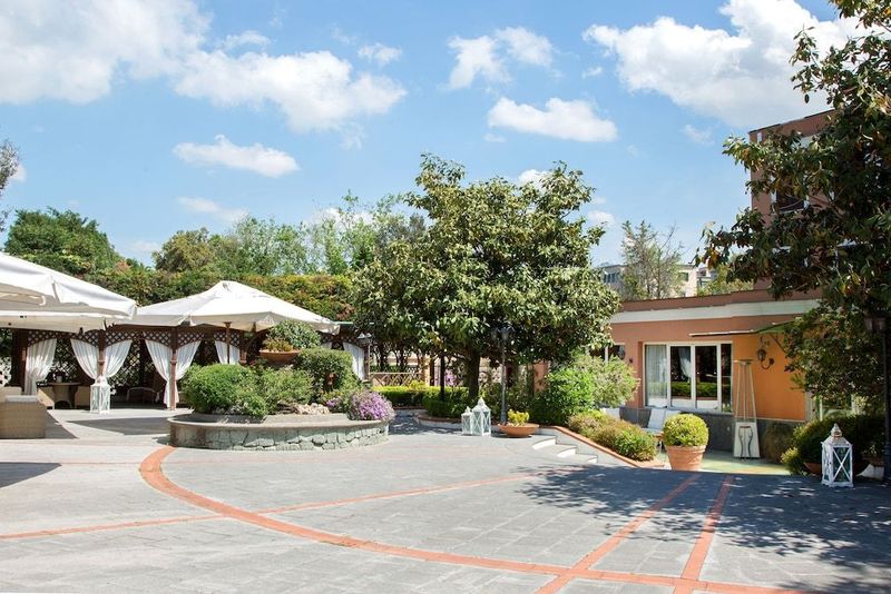 Montespina Park - Image 8