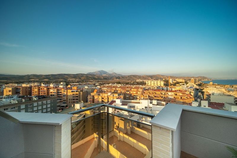 Ahoy Apartments - Image 10