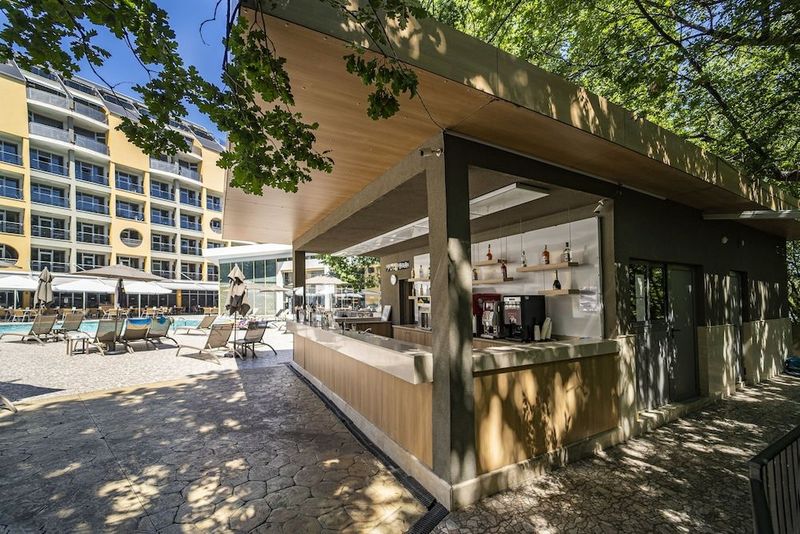 HVD Viva Club Hotel - Image 10