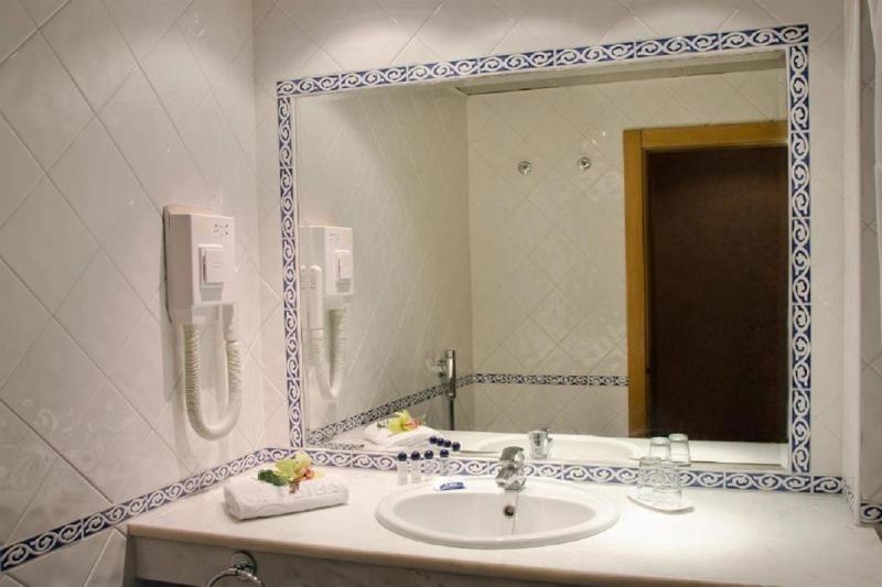 VIP Inn Berna - Image 8