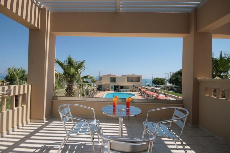 Castro Beach Hotel - Image 7