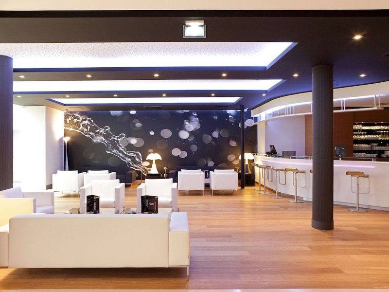 Novotel Toulouse Centre Wilson - Image 6