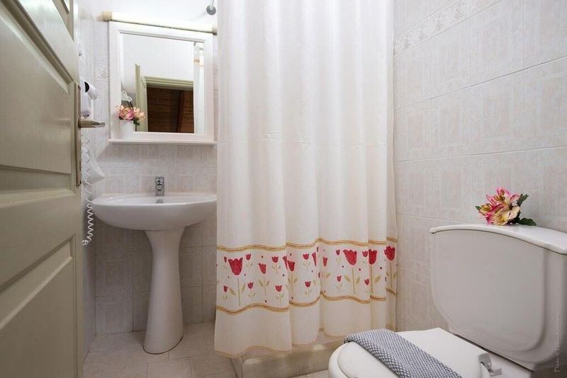 Philippos Hotel - Image 8