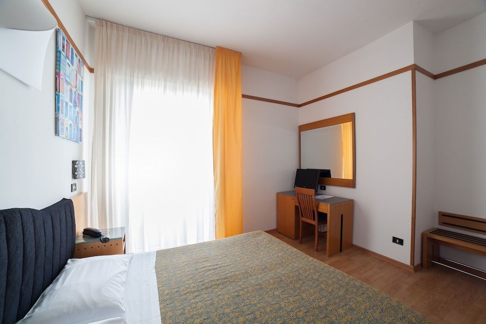 Hotel St. Gregory Park - Image 7