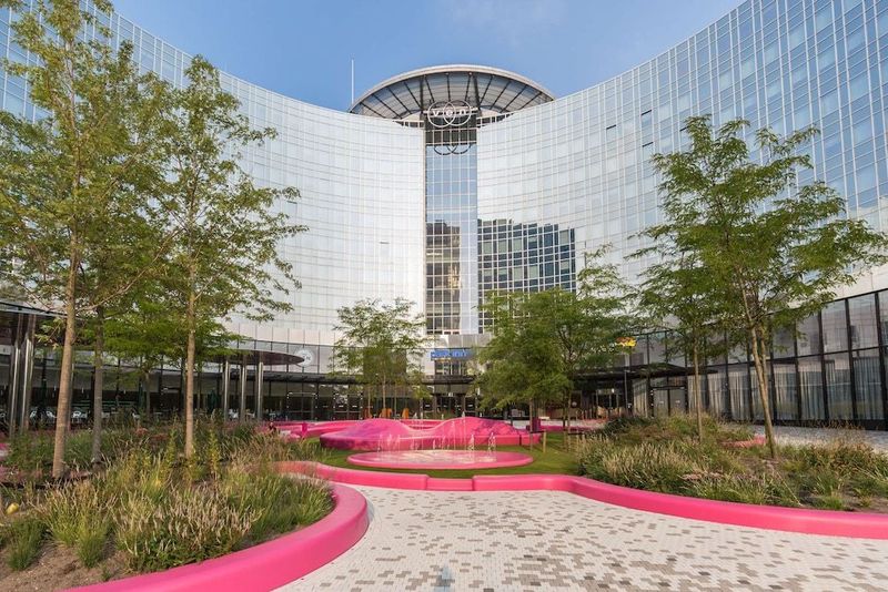 Park Inn by Radisson Amsterdam City West - Image 8