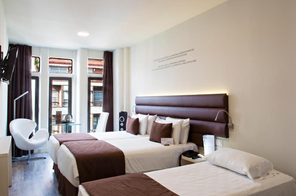 1881 Barcelona Gran Rossellon Hotel - Image 2