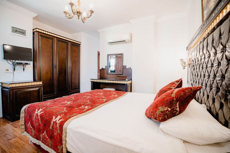 Mediterra Art Hotel - Image 3