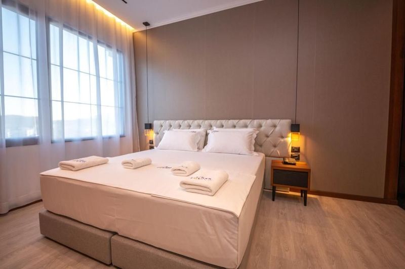Area Hotel - Image 10