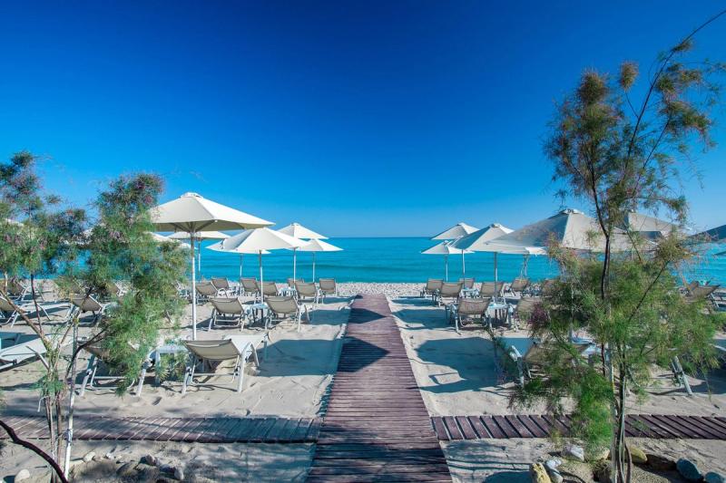Atlantis Beach Hotel - Image 3
