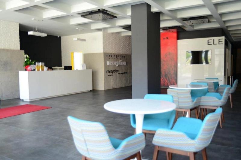Green Garden Suites Hotel - Image 4