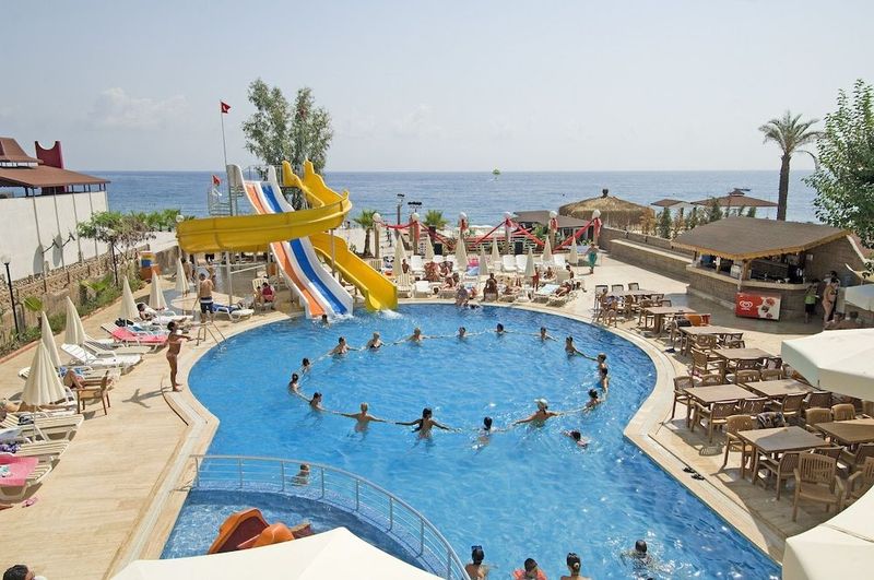 Club Hotel Sunbel - Image 9