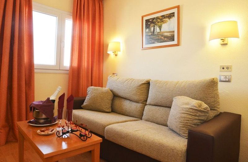 Hotel Torrejoven - Image 10