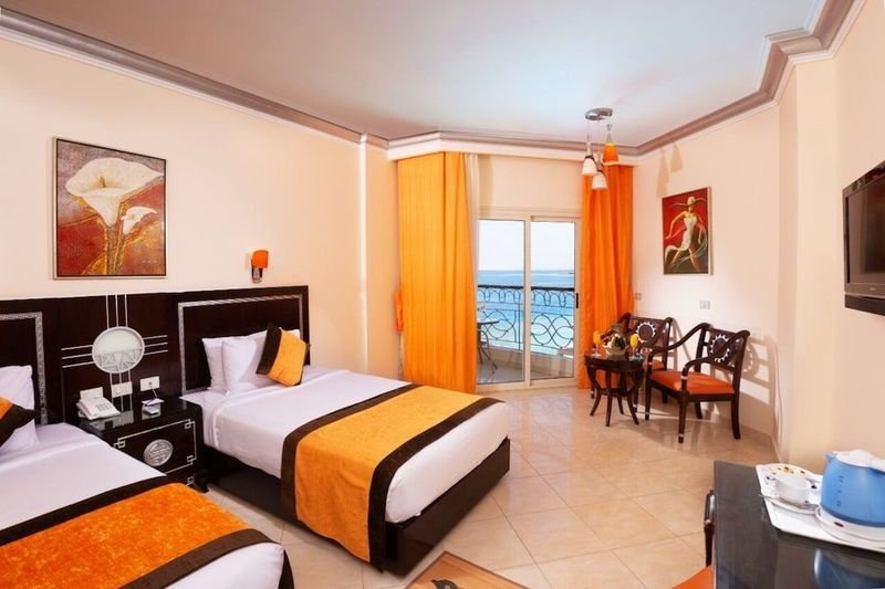 Sphinx Aqua Park Beach Resort - Image 6