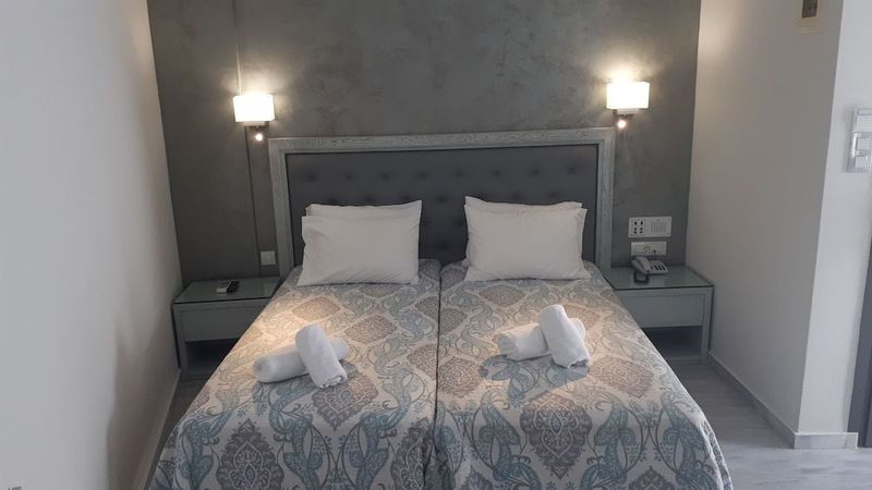 Anita Beach Hotel - Image 5