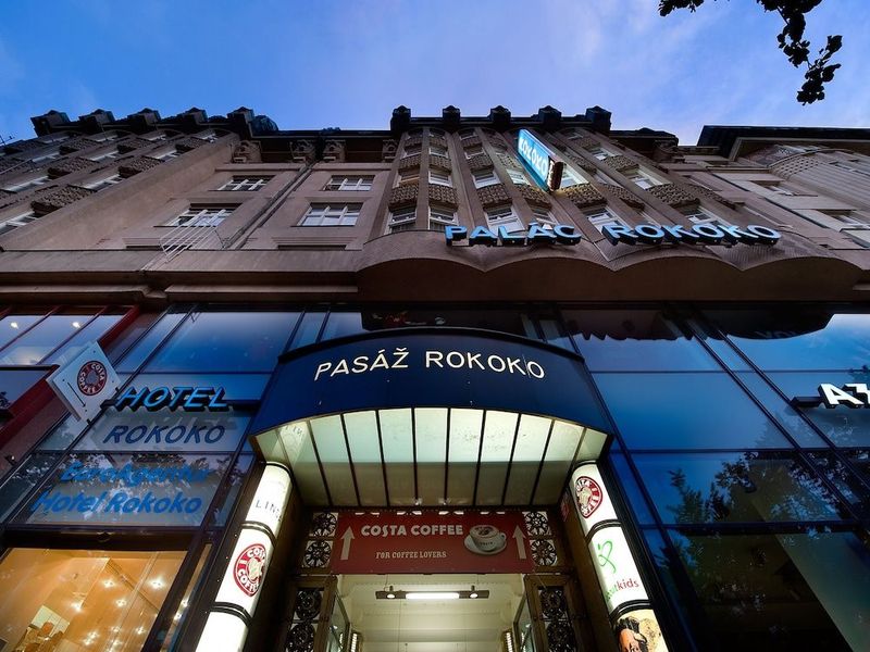 EA Hotel Rokoko - Image 10