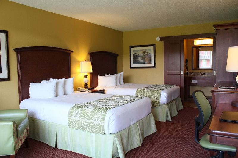 Rosen Inn International - Image 9