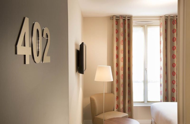 Hotel Eden Porte De Versailles - Image 7