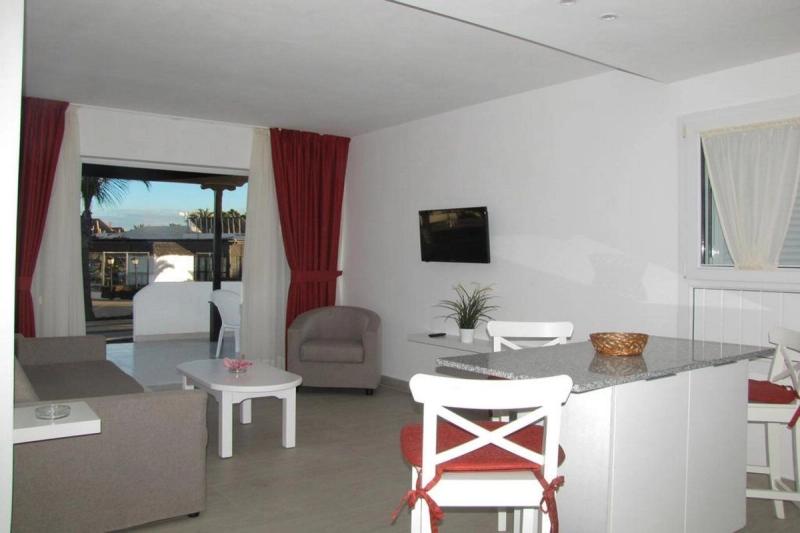 Bungalows Playa Limones - Image 8