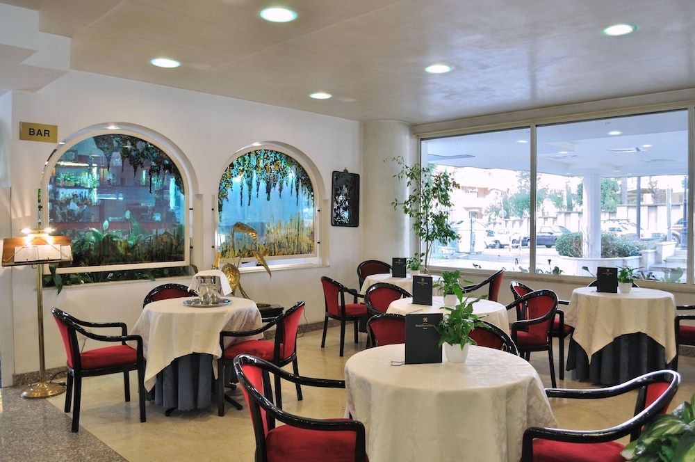 Pineta Palace - Image 4