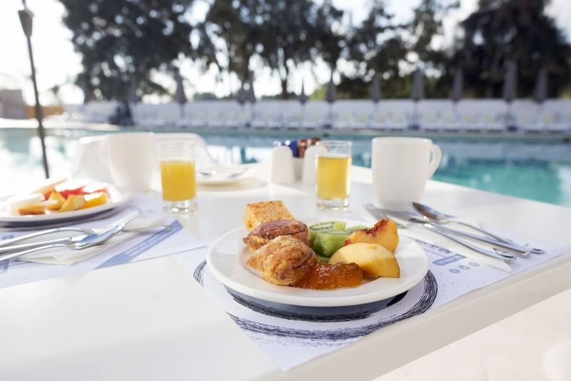 Urban Valley Resort & Spa - Image 8