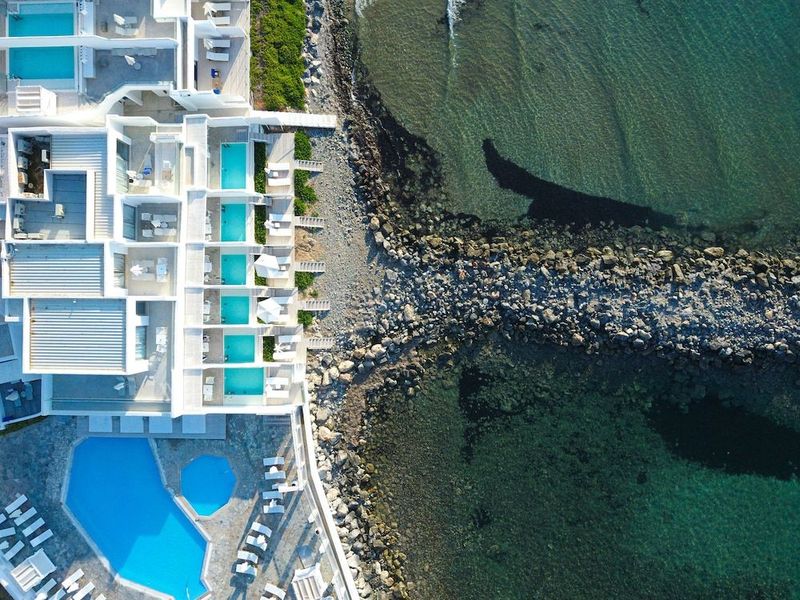 Knossos Beach Bungalows & Suites - Image 9