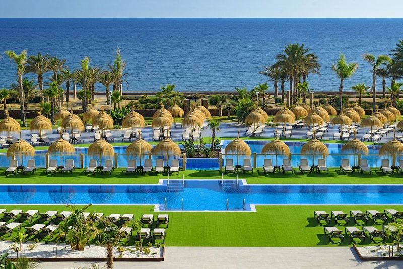 Cabogata Beach Hotel - Image 1