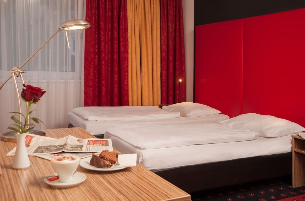 Senator Hotel Vienna - Image 9