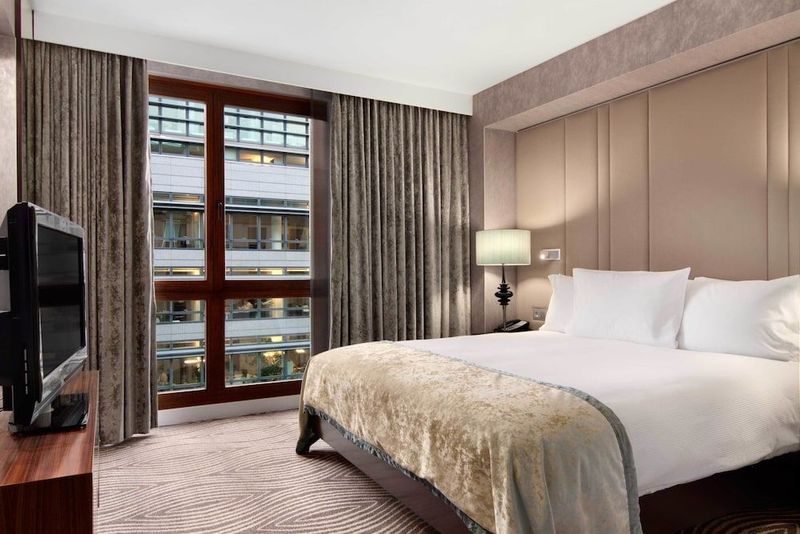 Hilton Berlin - Image 3