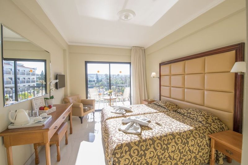 Tsokkos Gardens Hotel - Image 3