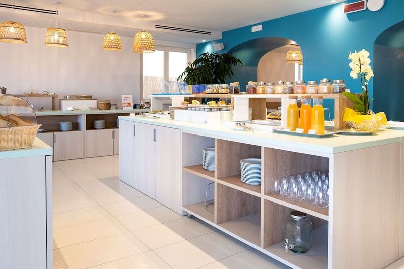 Best Western Hotel Blumarea - Image 9
