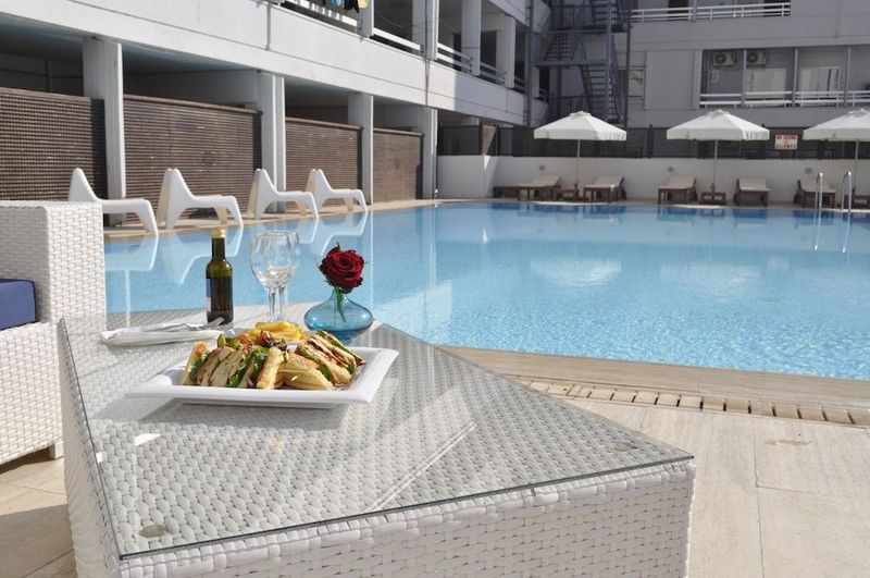 Sun Hall Hotel - Image 4
