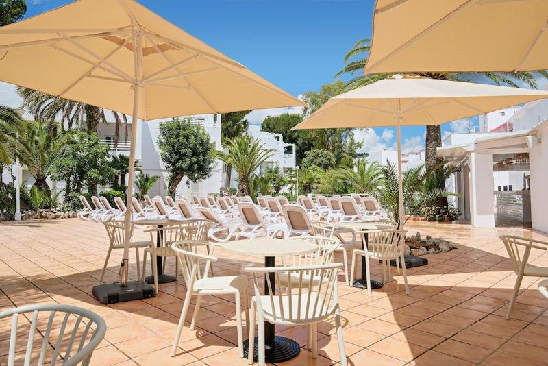 azuLine Hotel Palmanova Garden - Image 6