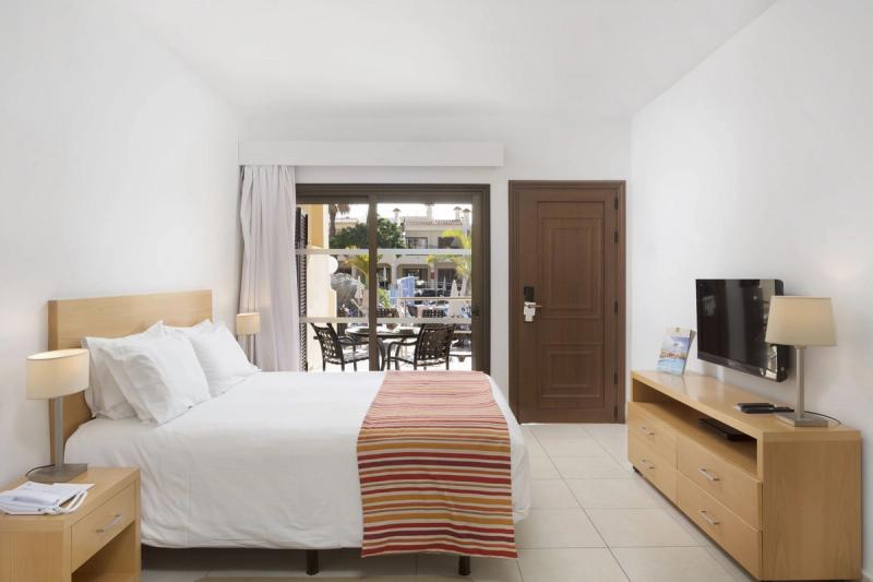 Royal Sunset Beach Club - Image 3