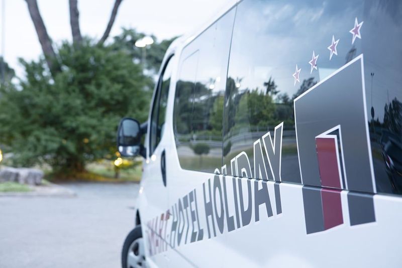 Smart Holiday - Image 6