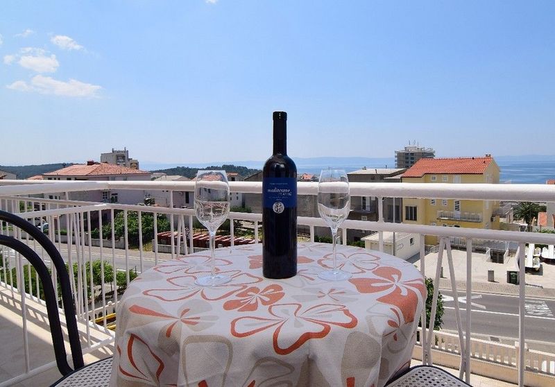 Renata Apartments - Image 10