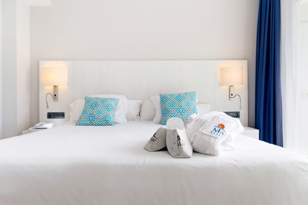 Mar Hotels Alcanada - Image 3