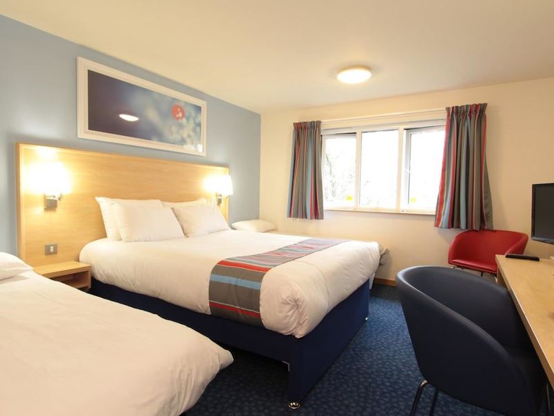 Travelodge London Central City Road - Image 4