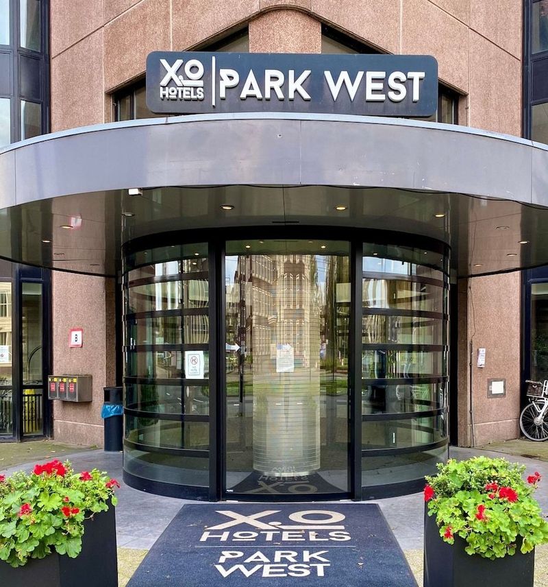 XO Hotels Park West - Image 4