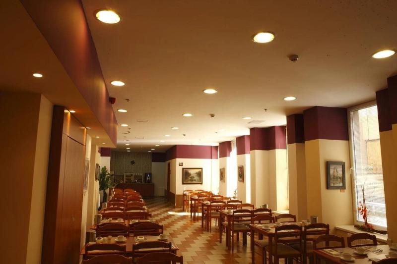 Six Inn Hotel Budapest - Image 9