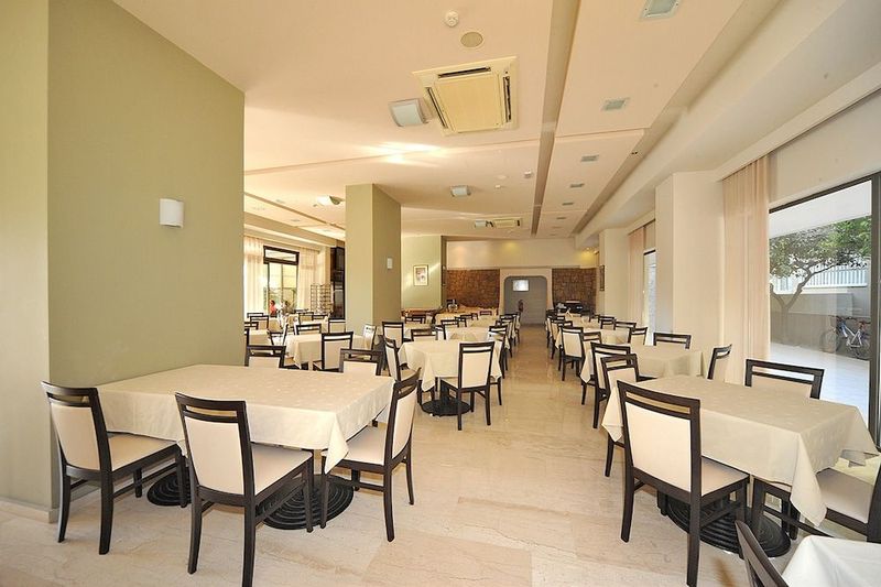 Saint Constantin Hotel - Image 10