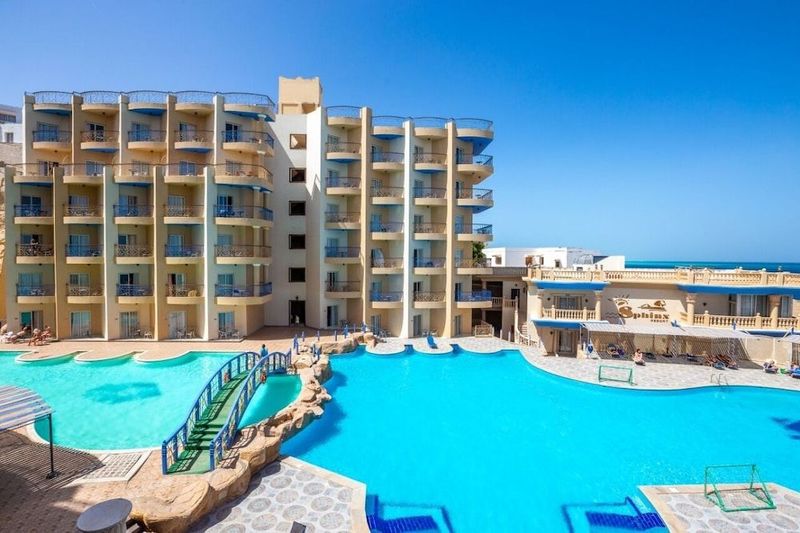 Sphinx Aqua Park Beach Resort - Image 9