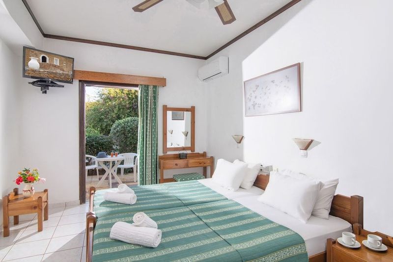 ILIOSTASI BEACH Apartments - Image 5