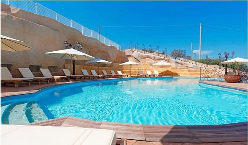 Grand Hotel La Batia - Image 2