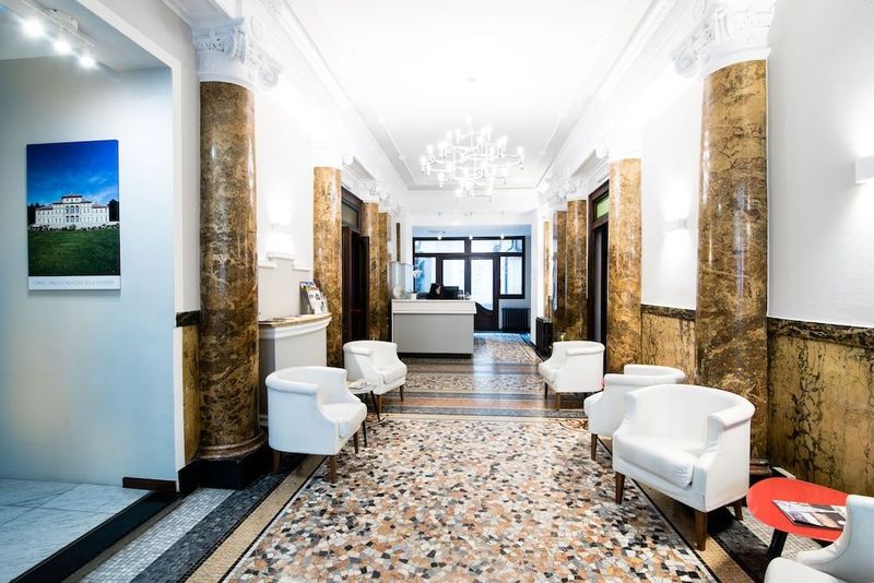 Hotel Astoria - Image 8