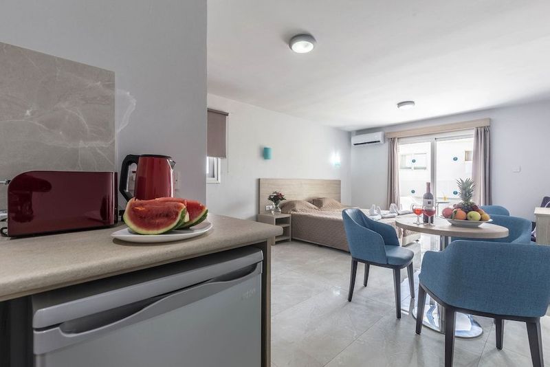 Paul-Marie Hotel Apartments - Image 8