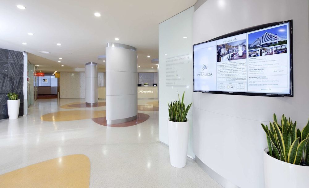 Orea Hotel Pyramida - Image 7