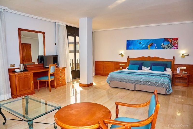 Hotel Zentral Center - Image 6