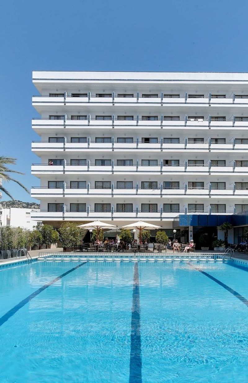 Hotel Gran Garbi - Image 1