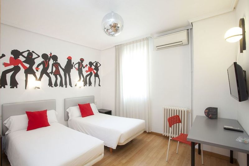 Hotel Valencia de la Musica - Image 10
