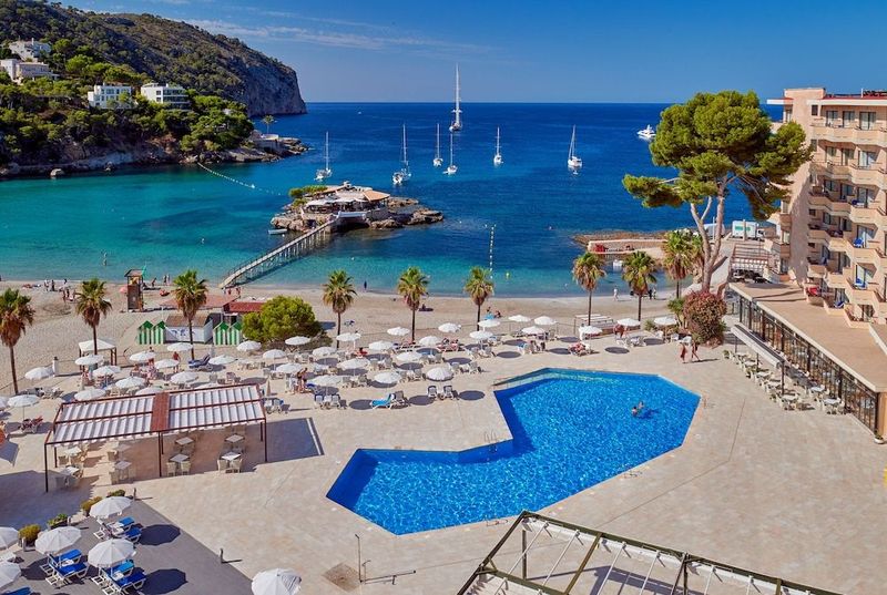 Grupotel Playa Camp de Mar - Image 1